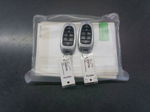 Used 2023 Hyundai Santa Fe Calligraphy w/ Cargo Package image 18