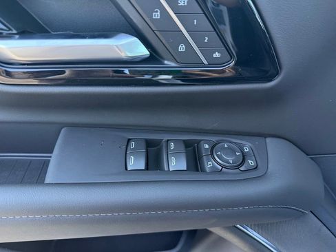 New 2026 Chevrolet Suburban RST w/ Comfort Package AWD/4WD image 28