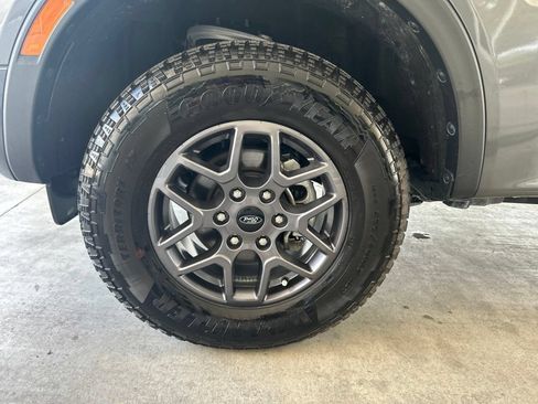 Used 2025 Ford Ranger XLT w/ FX4 Off-Road Package AWD/4WD image 14