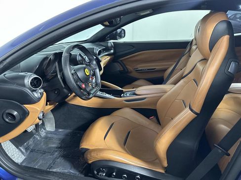 Used 2018 Ferrari GTC4Lusso T image 28