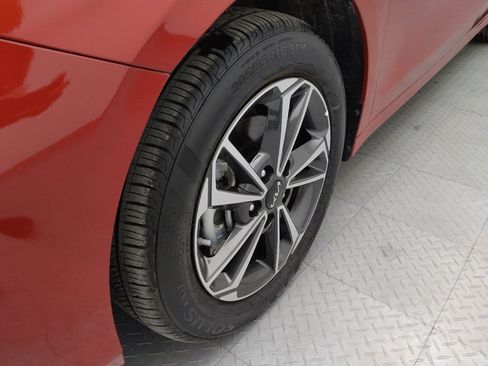 Used 2024 Kia Forte LXS w/ LXS Technology Package image 31