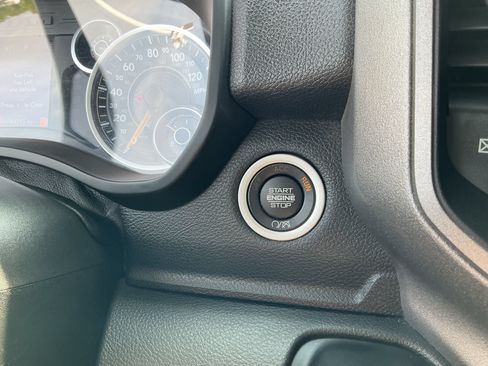 Used 2019 RAM 2500 Tradesman AWD/4WD image 17