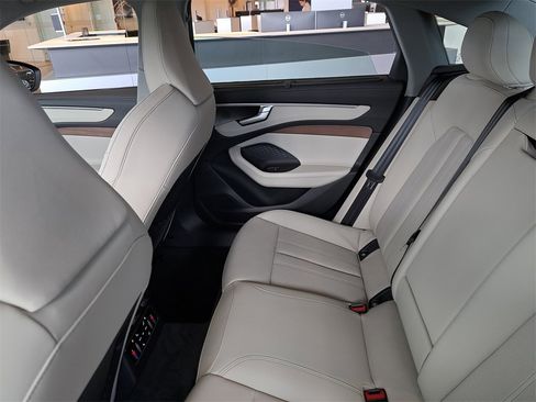 New 2026 Audi A6 Premium Plus image 27