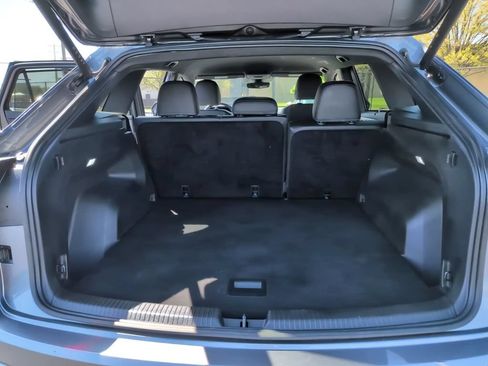 Used 2025 Volkswagen Atlas Cross Sport SE AWD/4WD image 16