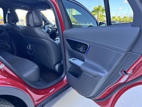 New 2026 Mercedes-Benz GLC 300 4MATIC image 19