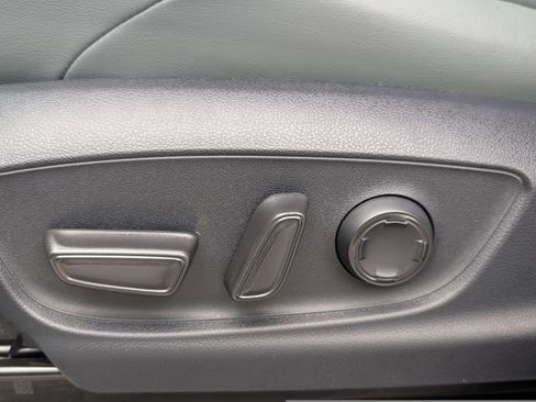 Used 2024 Toyota Tacoma 4x4 Double Cab Hybrid image 20