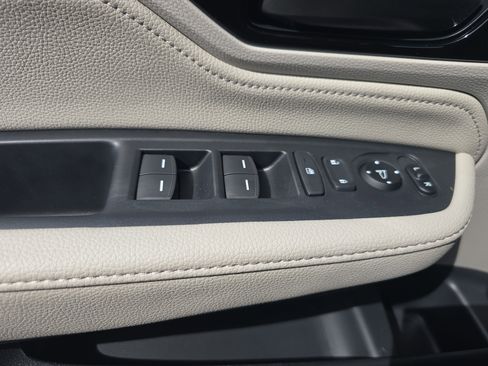 New 2026 Honda Odyssey Touring image 28