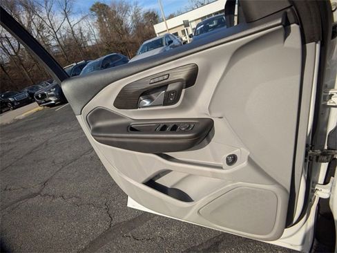 Used 2021 GMC Terrain SLT image 23