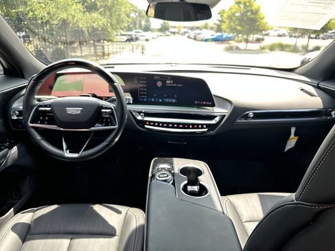 Certified 2024 Cadillac Lyriq Sport RWD image 29