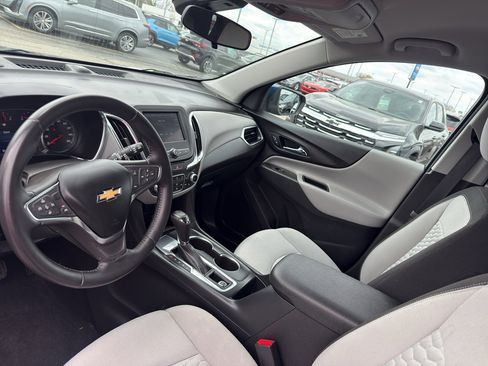 Used 2021 Chevrolet Equinox LT FWD image 25