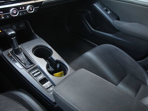 Used 2023 Honda Civic Sport image 18