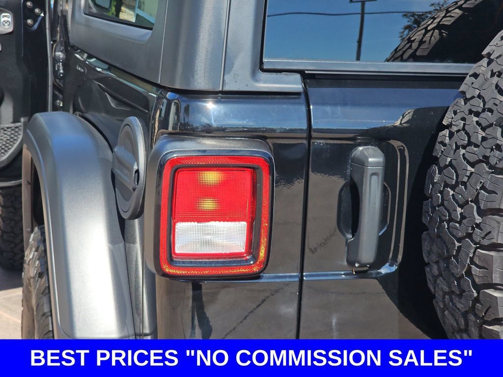 Used 2021 Jeep Wrangler Rubicon AWD/4WD image 39