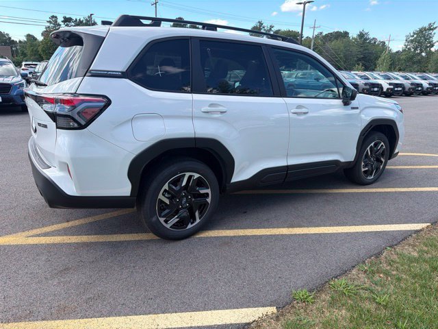 New 2026 Subaru Forester Touring AWD/4WD image 5