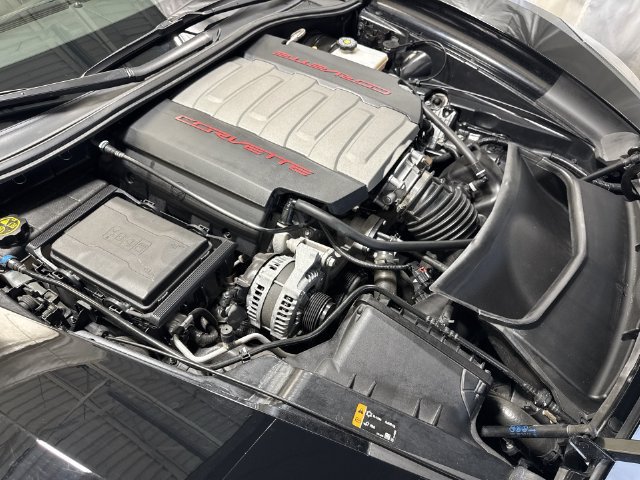 Used 2019 Chevrolet Corvette Stingray Coupe w/ Battery Protection Package RWD image 26