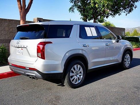 Used 2025 Hyundai Palisade SEL FWD image 8