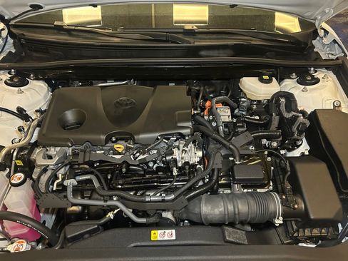 Used 2025 Toyota Camry LE FWD image 24