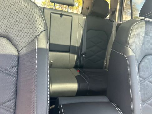 New 2026 Volkswagen Atlas SE FWD image 36