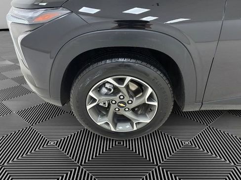 Used 2024 Chevrolet Trax LT image 9