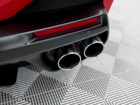 Used 2019 Ferrari Portofino RWD image 33