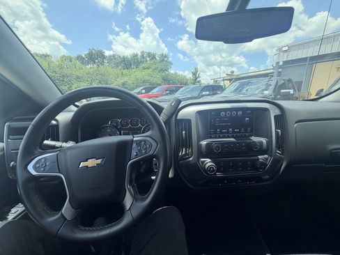 Used 2018 Chevrolet Silverado 1500 LT RWD image 12