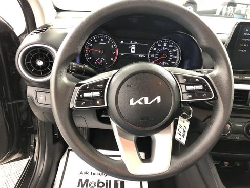 Used 2024 Kia Forte LXS image 13