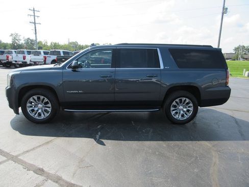 Used 2019 GMC Yukon XL SLT w/ Open Road Package AWD/4WD image 10