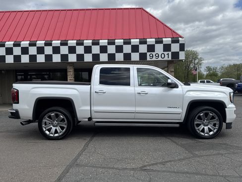 Used 2017 GMC Sierra 1500 Denali w/ Denali Ultimate Package AWD/4WD image 12