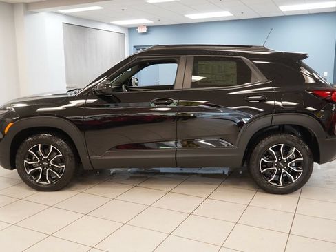 New 2026 Chevrolet TrailBlazer ACTIV w/ Convenience Package AWD/4WD image 2