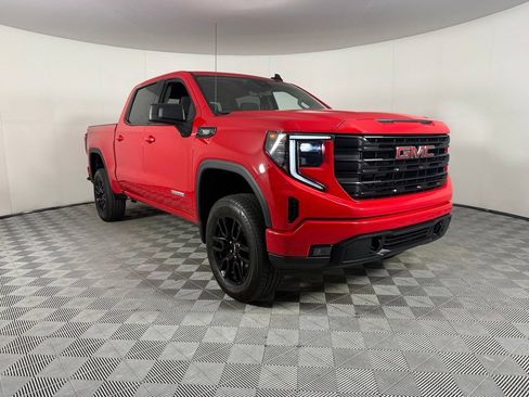 Used 2025 GMC Sierra 1500 Elevation AWD/4WD image 3