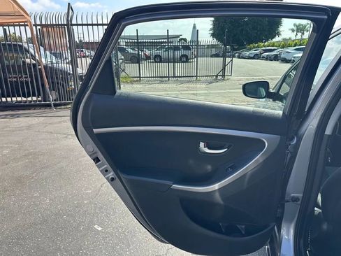 Used 2013 Hyundai Elantra GT image 34