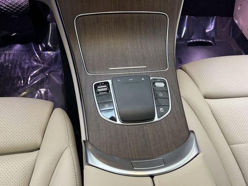 Used 2020 Mercedes-Benz GLC 300 GLC 300 image 35