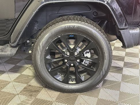 Used 2023 Jeep Wrangler Unlimited Sahara w/ Cold Weather Group image 12