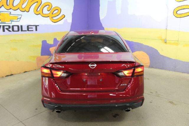 Used 2023 Nissan Altima 2.5 SR AWD/4WD image 7