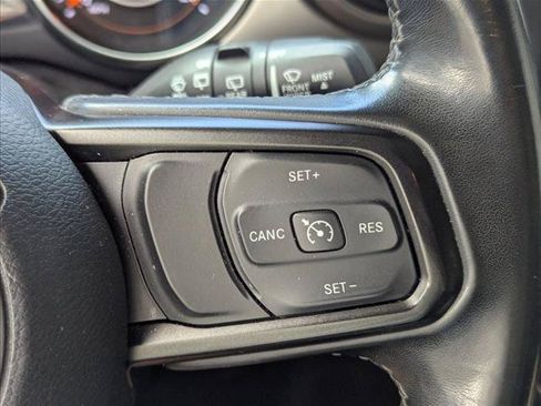 Used 2019 Jeep Wrangler Sport AWD/4WD image 12