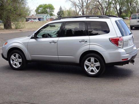 Used 2010 Subaru Forester 2.5X Premium image 8