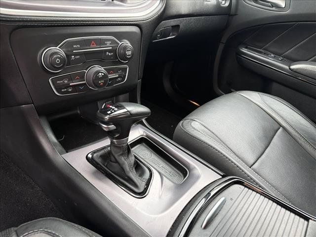 Used 2019 Dodge Charger SXT w/ Plus Group RWD image 20