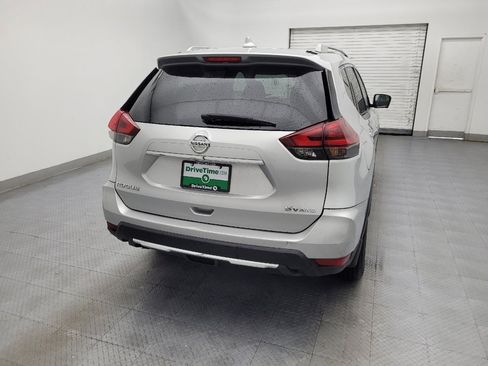 Used 2018 Nissan Rogue SV w/ Premium Package AWD/4WD image 7