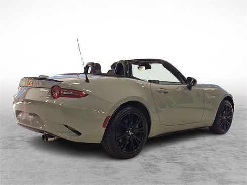 New 2025 MAZDA MX-5 Miata Club image 6