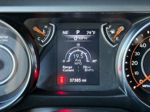 Used 2022 Jeep Wrangler Unlimited Willys image 18