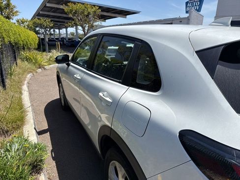 Used 2024 Honda HR-V LX image 26