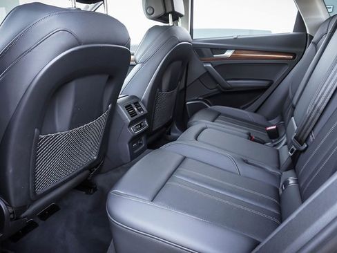 Used 2023 Audi Q5 e Prestige w/ Prestige Package image 20