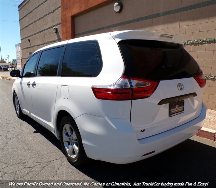 Used 2017 Toyota Sienna L FWD image 8