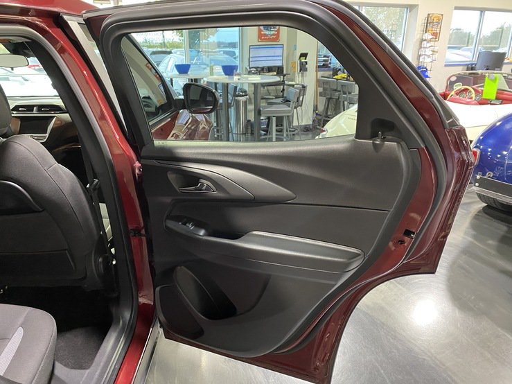 Used 2023 Chevrolet TrailBlazer LS FWD image 17