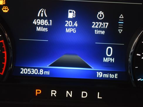 Used 2023 Ford Explorer XLT w/ Equipment Group 202A image 13