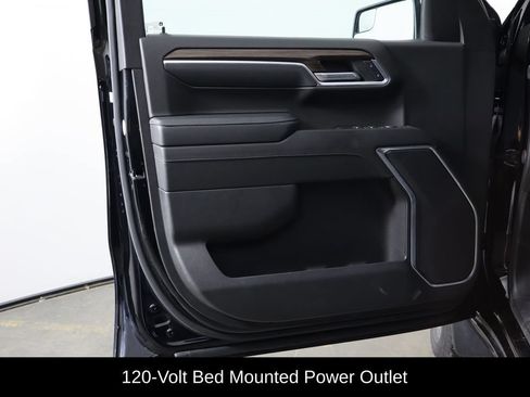 Used 2024 Chevrolet Silverado 1500 LT AWD/4WD image 11