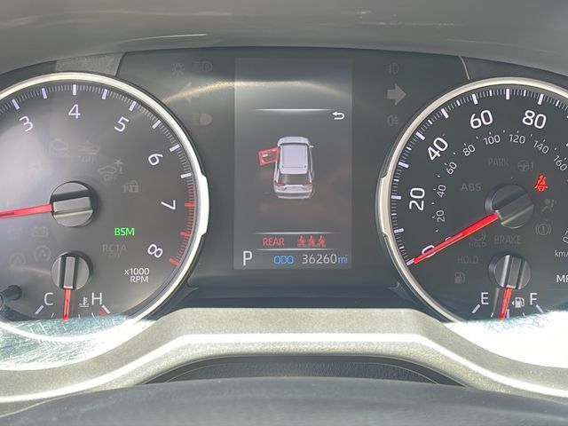 Used 2022 Toyota RAV4 XLE Premium AWD/4WD image 17