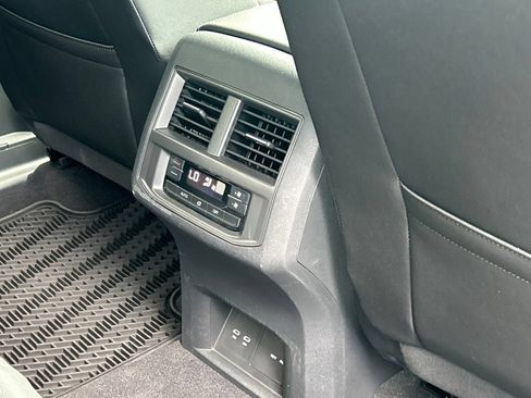 Used 2023 Volkswagen Atlas SE w/ Black Wheel Package FWD image 49