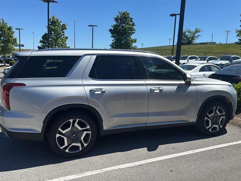Used 2025 Hyundai Palisade SEL FWD image 1
