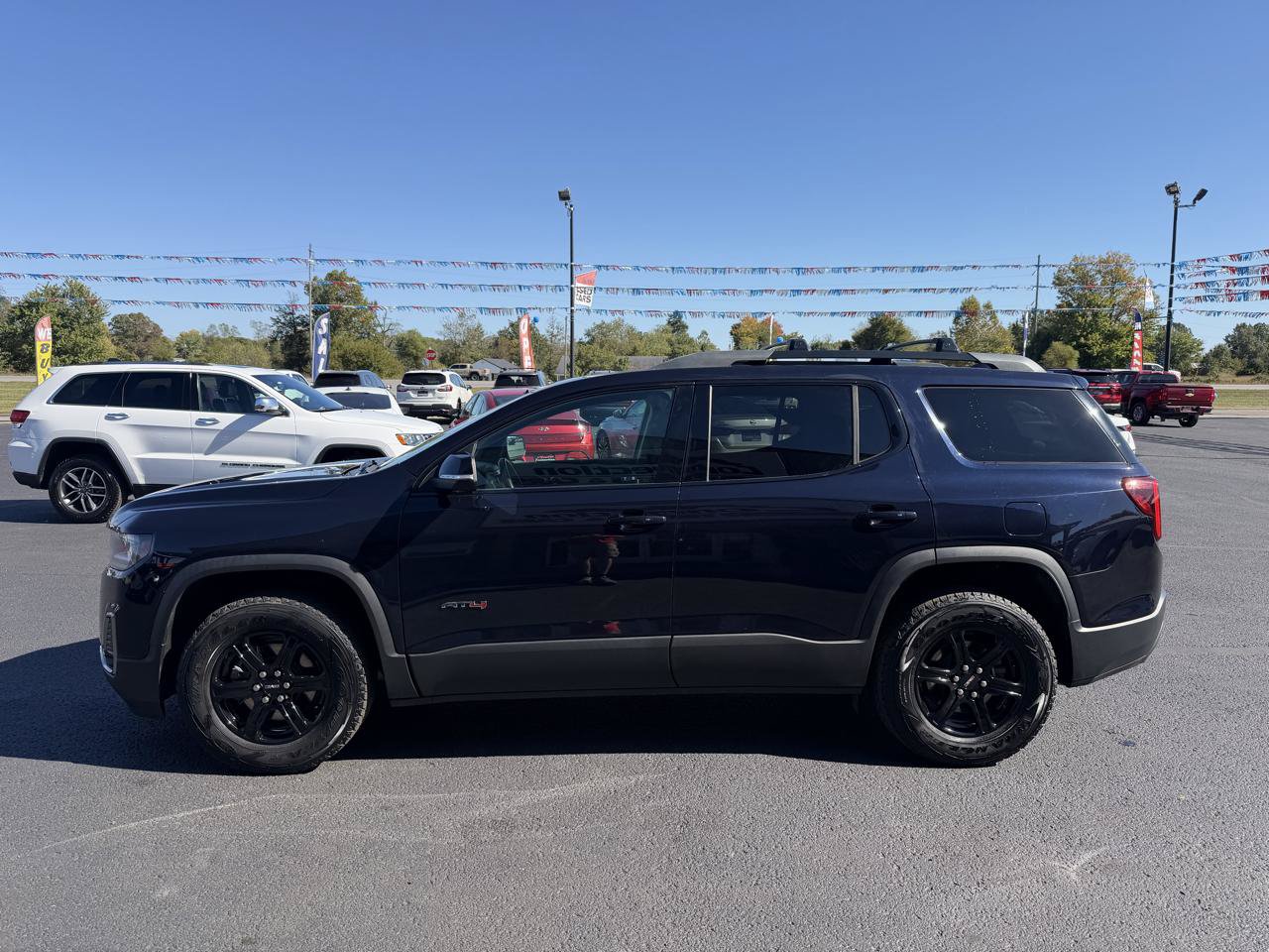 Used 2021 GMC Acadia AT4 w/ Trailering Package AWD/4WD image 9