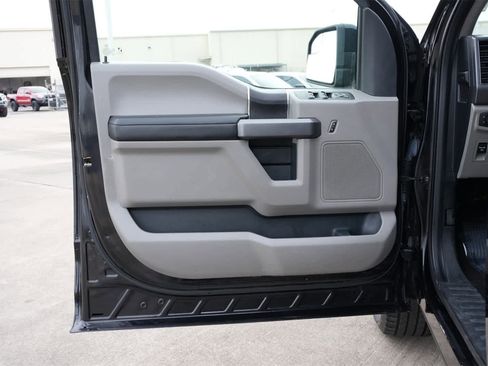 Used 2020 Ford F150 XLT image 16